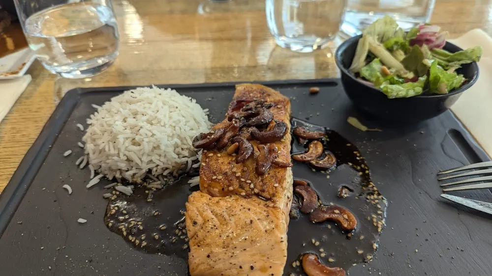 Pavé de Saumon Noix de Cajou Grillées